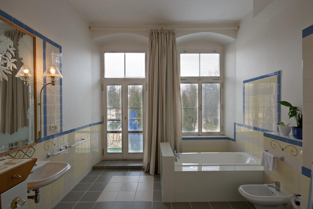 Hotel Three Lilies Inkl Aquaforum Františkovy Lázně 외부 사진