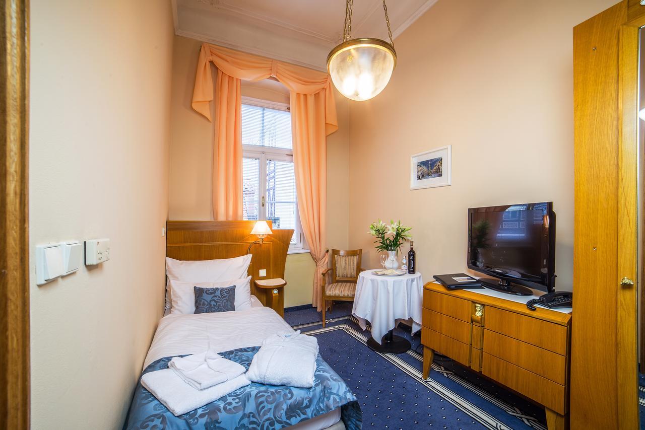 Hotel Three Lilies Inkl Aquaforum Františkovy Lázně 외부 사진