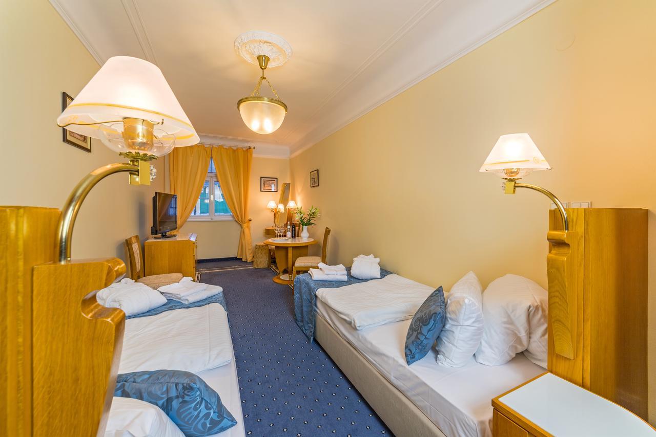 Hotel Three Lilies Inkl Aquaforum Františkovy Lázně 외부 사진